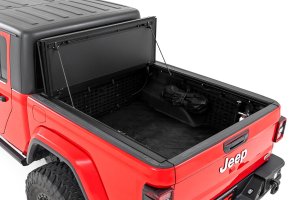 Jeep Gladiator Hard Tri-Fold Flip Up Bed Cover - Rough Country - '20-'24